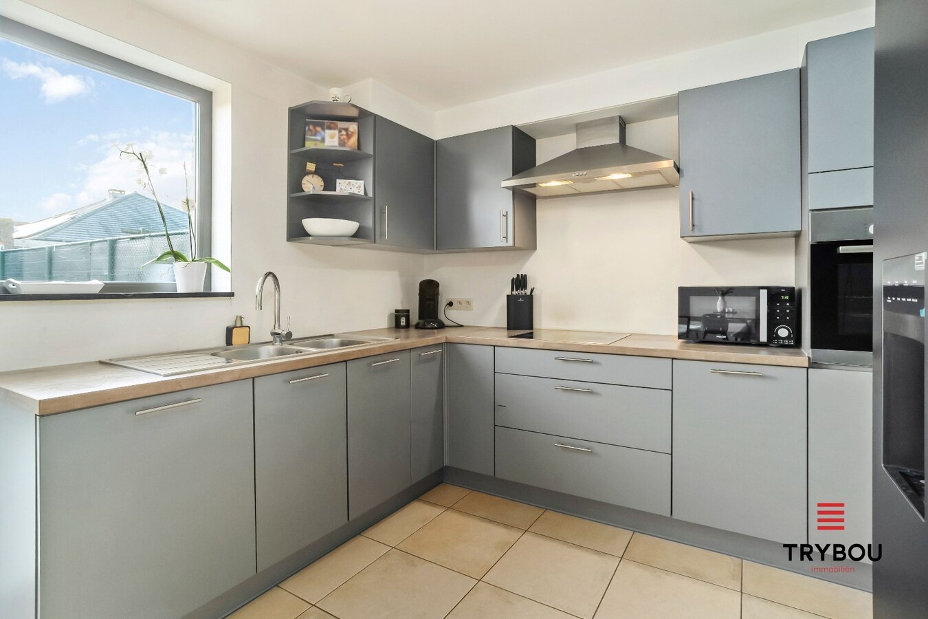 Instapklare halfopen woning met 3 slaapkamers en garage te Houthulst 