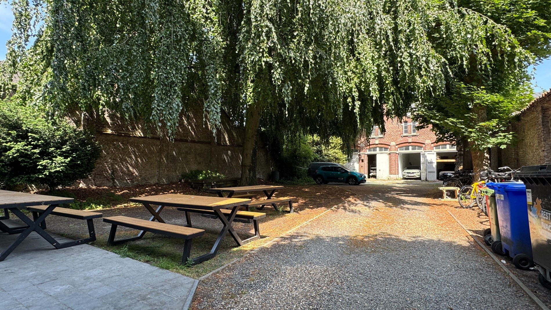 Kantoren te huur in riante herenwoning aan het Zuid in Gent