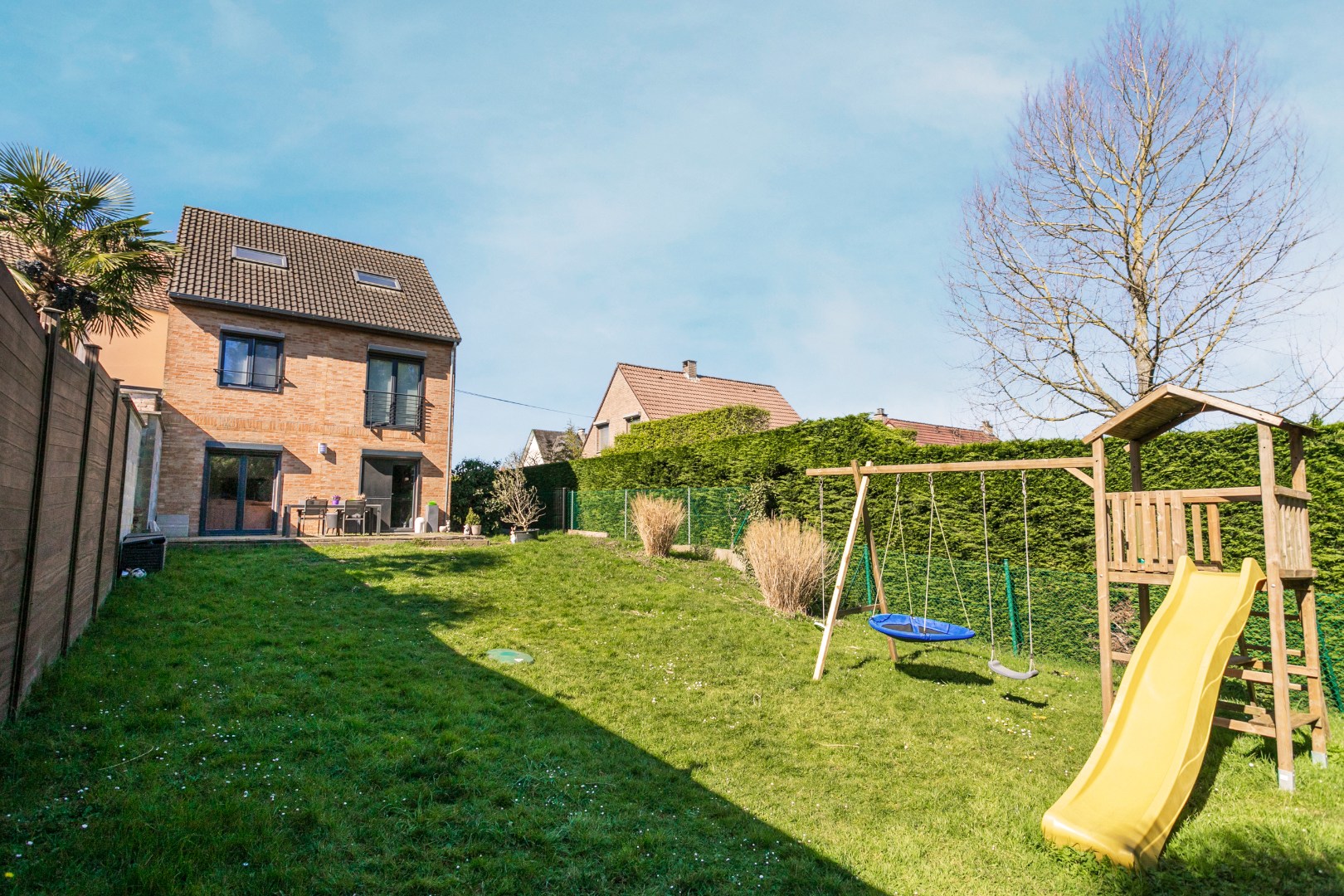 Recente woning (EPC B) met 5 slaapkamers en tuin te Braine-le-Château 