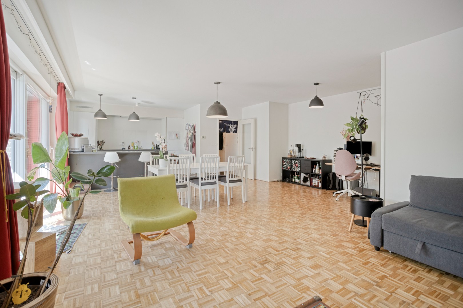 Gunstig gelegen gerenoveerd appartement met 2 ruime slaapkamers en groot terras vlakbij Leuven - EPC 186 kWh/m² - bewoonbare oppervlakte 104 m² 