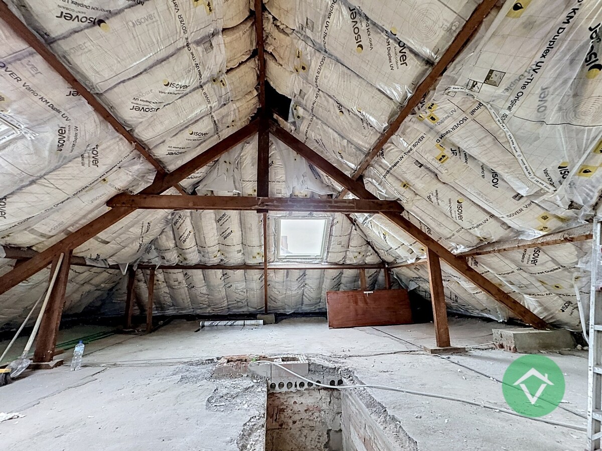 Alleenstaande statige woning met tuin te Veldegem 