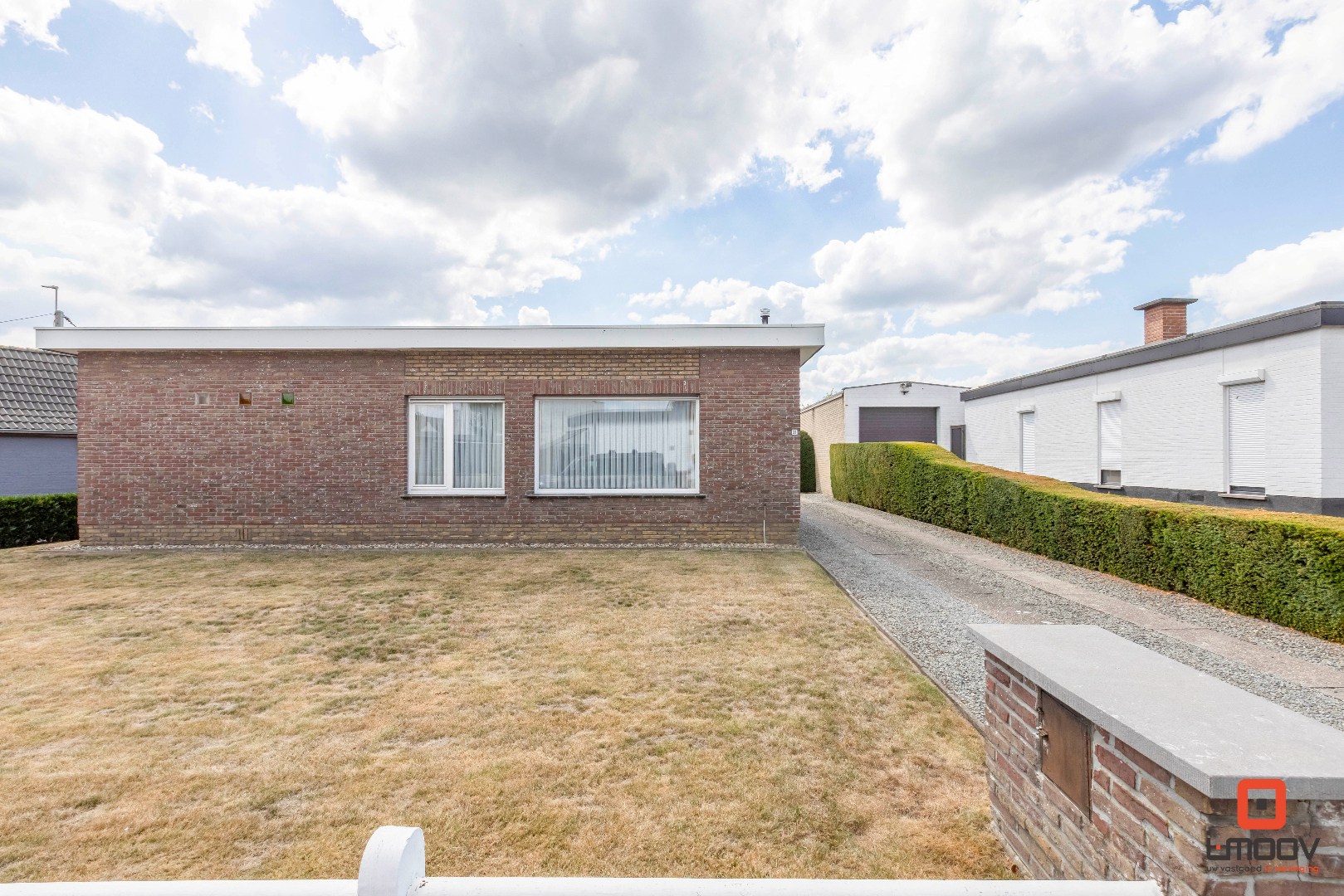 Charmante bungalow met potentieel in rustige buurt te Evergem 