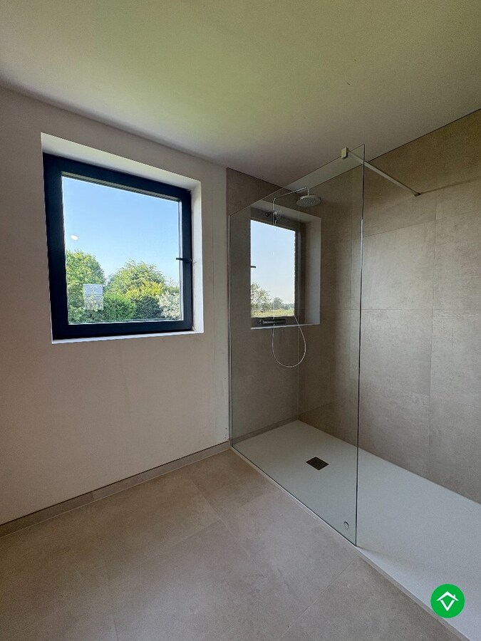 TE HUUR – Energiezuinige nieuwbouwwoning met tuin 