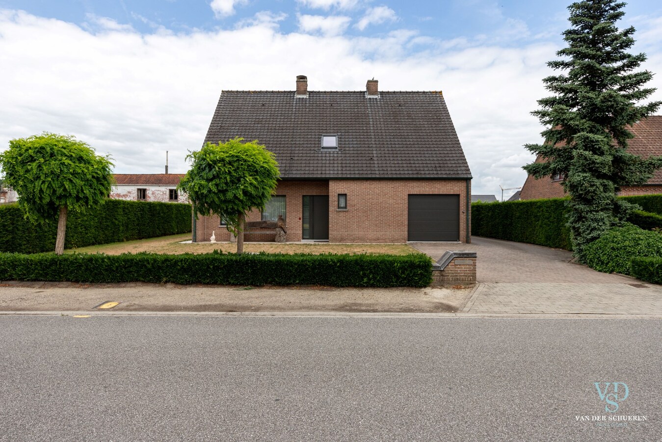 Degelijke, eigentijdse villa 