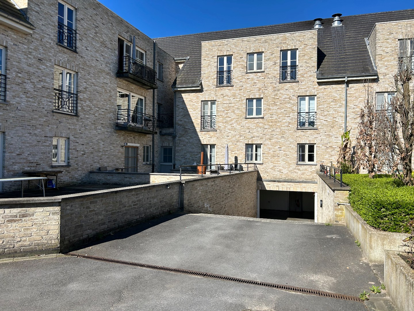 Prachtig hoekappartement met garage en private berging 