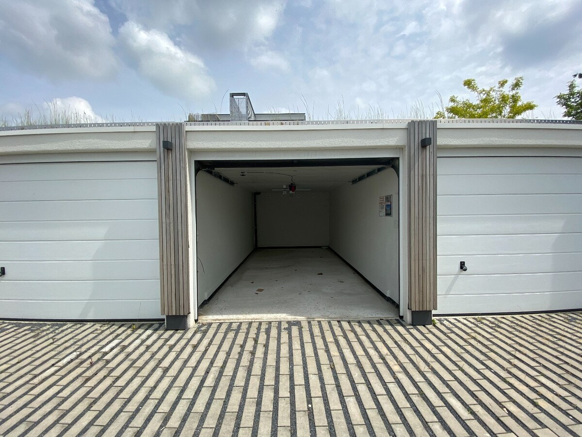 Avis aux investisseurs - 4 garages à vendre ! 