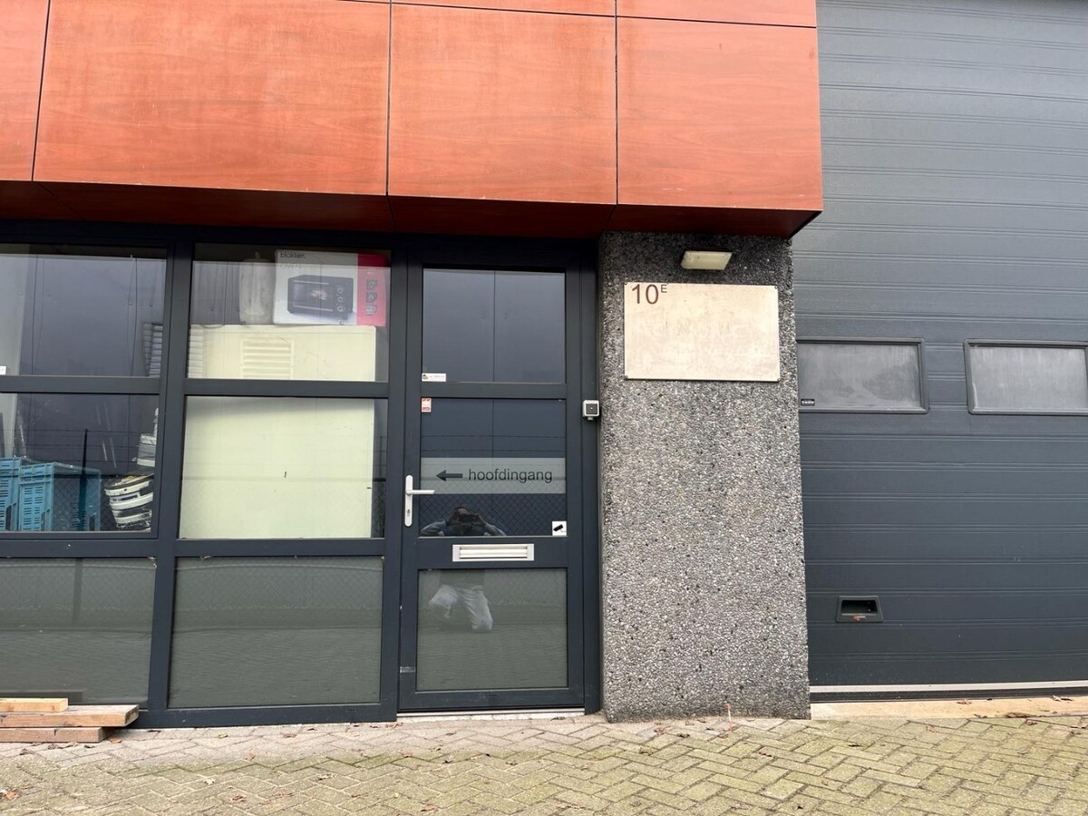 Bedrijfsruimte op de 1e verdieping van het pand Sigarenmaker 10E te Eersel. 