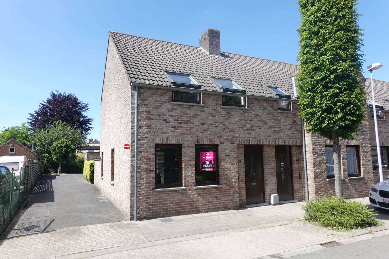 Instapklare woning met dubbele garage 