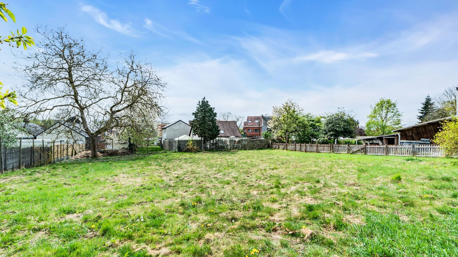 LINDEN (grens Kessel-Lo) groot huis met grote tuin 