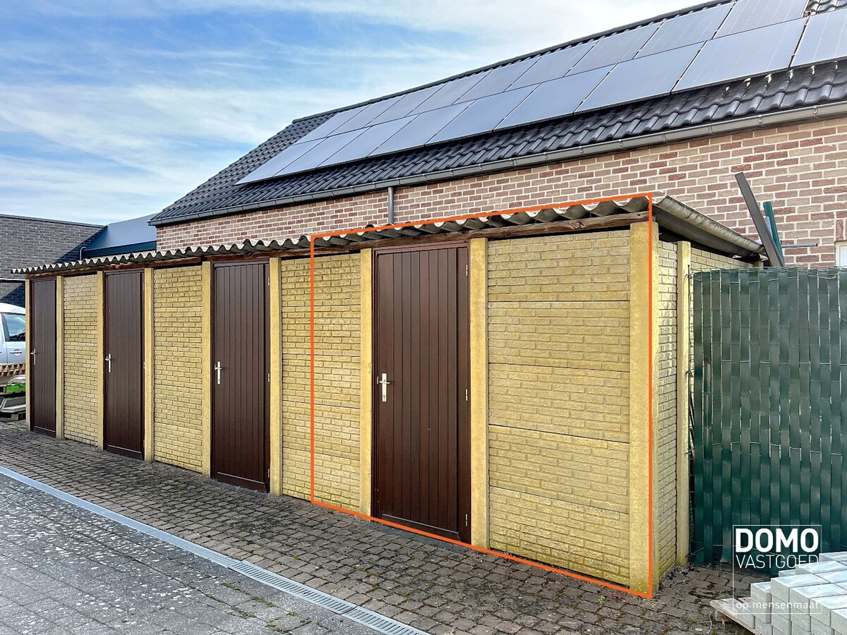 RUIM DUPLEXAPPARTEMENT MET 3 SLAAPKAMERS TE LUMMEN 