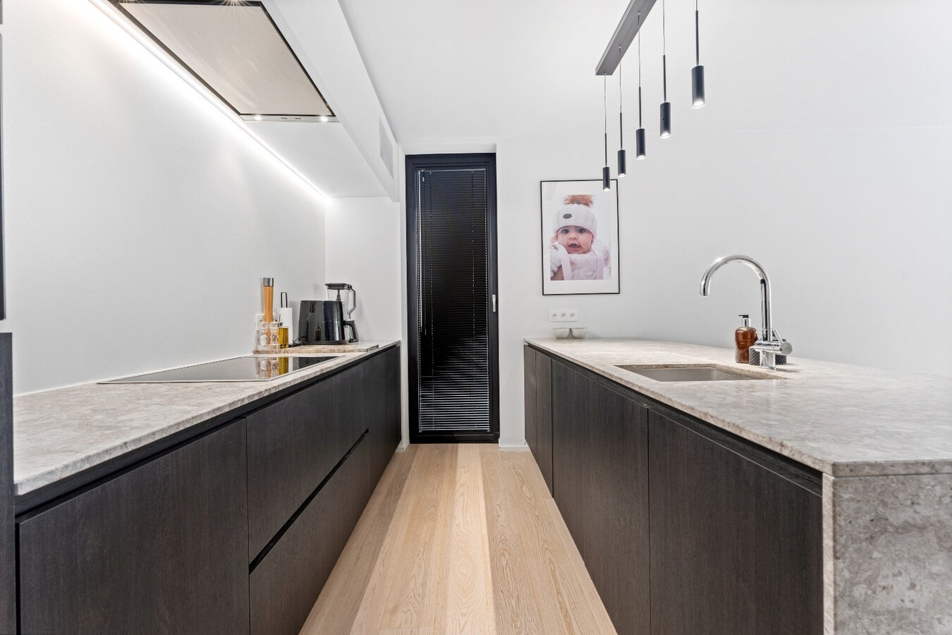 Instapklaar appartement met 2 slaapkamers en autostandplaats te Koekelare 