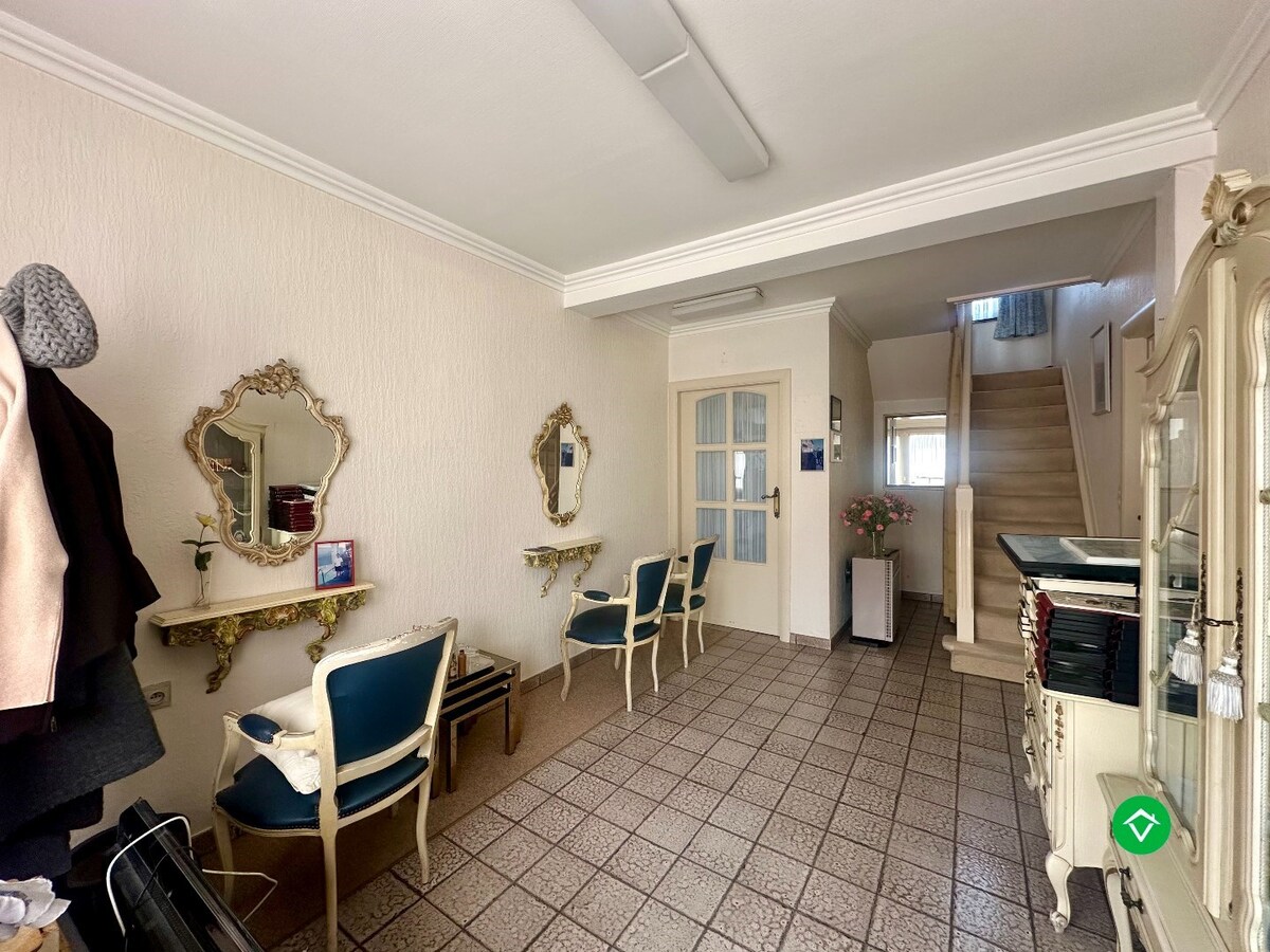 Charmante woning gelegen op een boogscheut van het centrum van Eernegem 