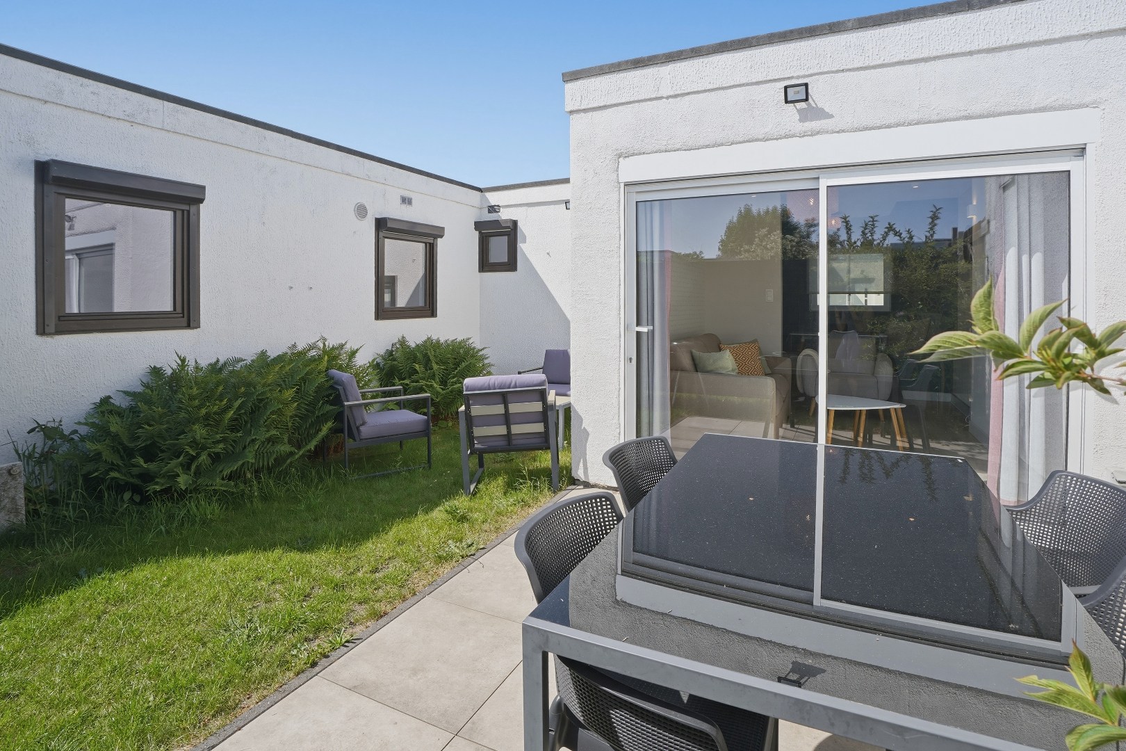 Recent gerenoveerde vakantiewoning (type bungalow) met 2 slaapkamers te Koksijde. 
