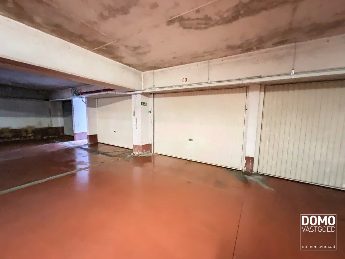 RUIM APPARTEMENT MET 3 SLAAPKAMERS EN GARAGEBOX VLAKBIJ CENTRUM HASSELT 