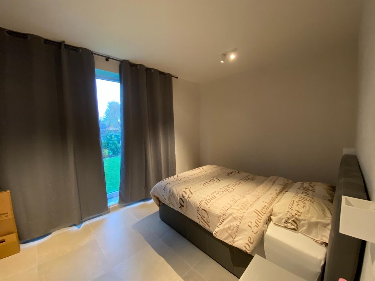 Nieuwbouw gelijkvloersappartement, vlakbij het centrum van Langemark 