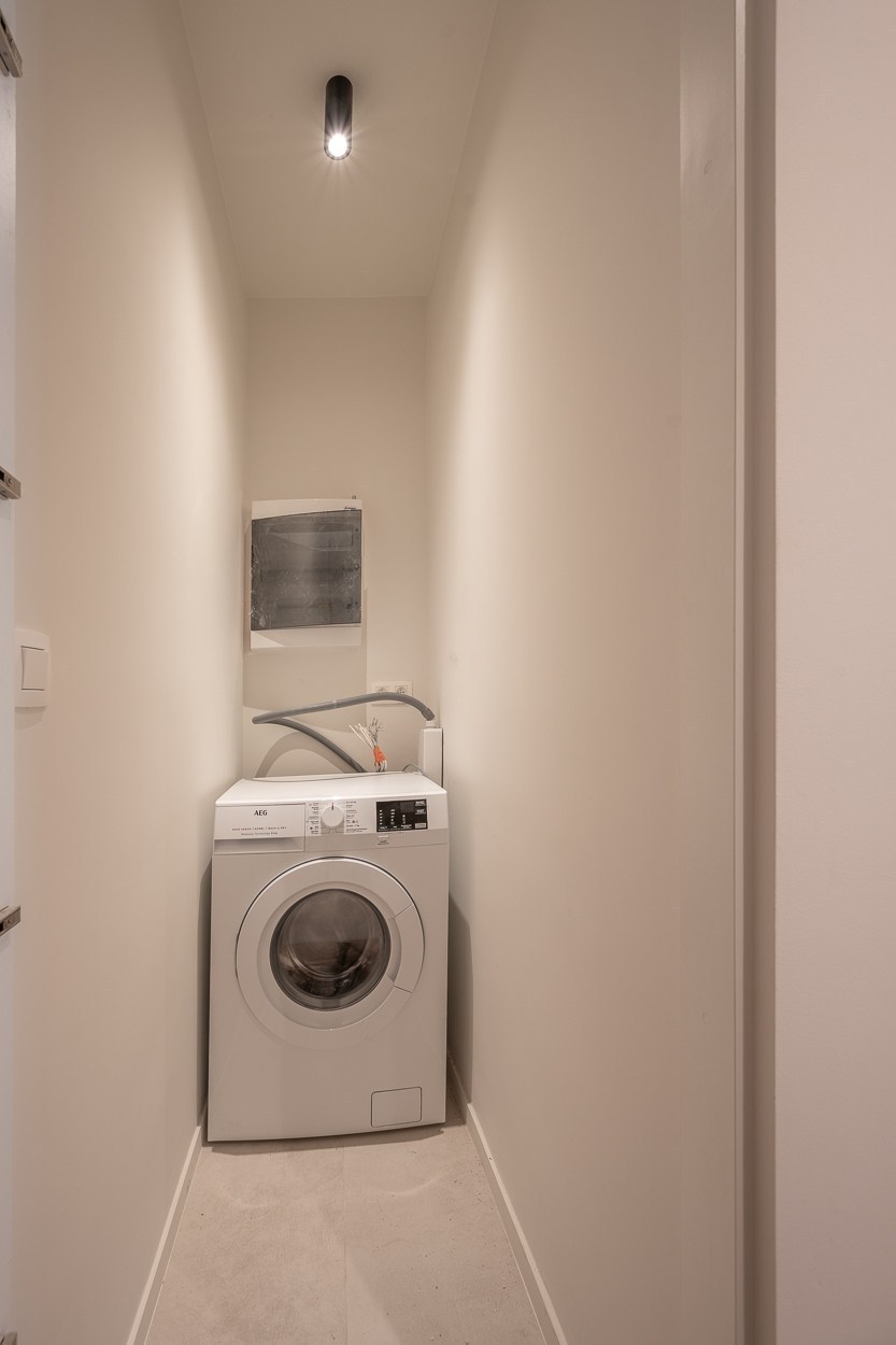 OPENDEURDAG Zaterdag 04/04 tussen 16u15 - 18u (Lippenslaan 174): Prachtig gerenoveerd 3 slaapkamerappartement vlakbij de Lippenslaan te Knokke. 