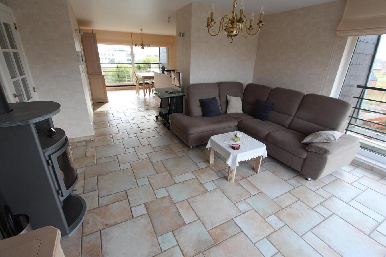 Rustig gelegen en perfect zon-georiënteerd villa-appartement met vrij zicht op beschermd duinengebied  in Middelkerke 