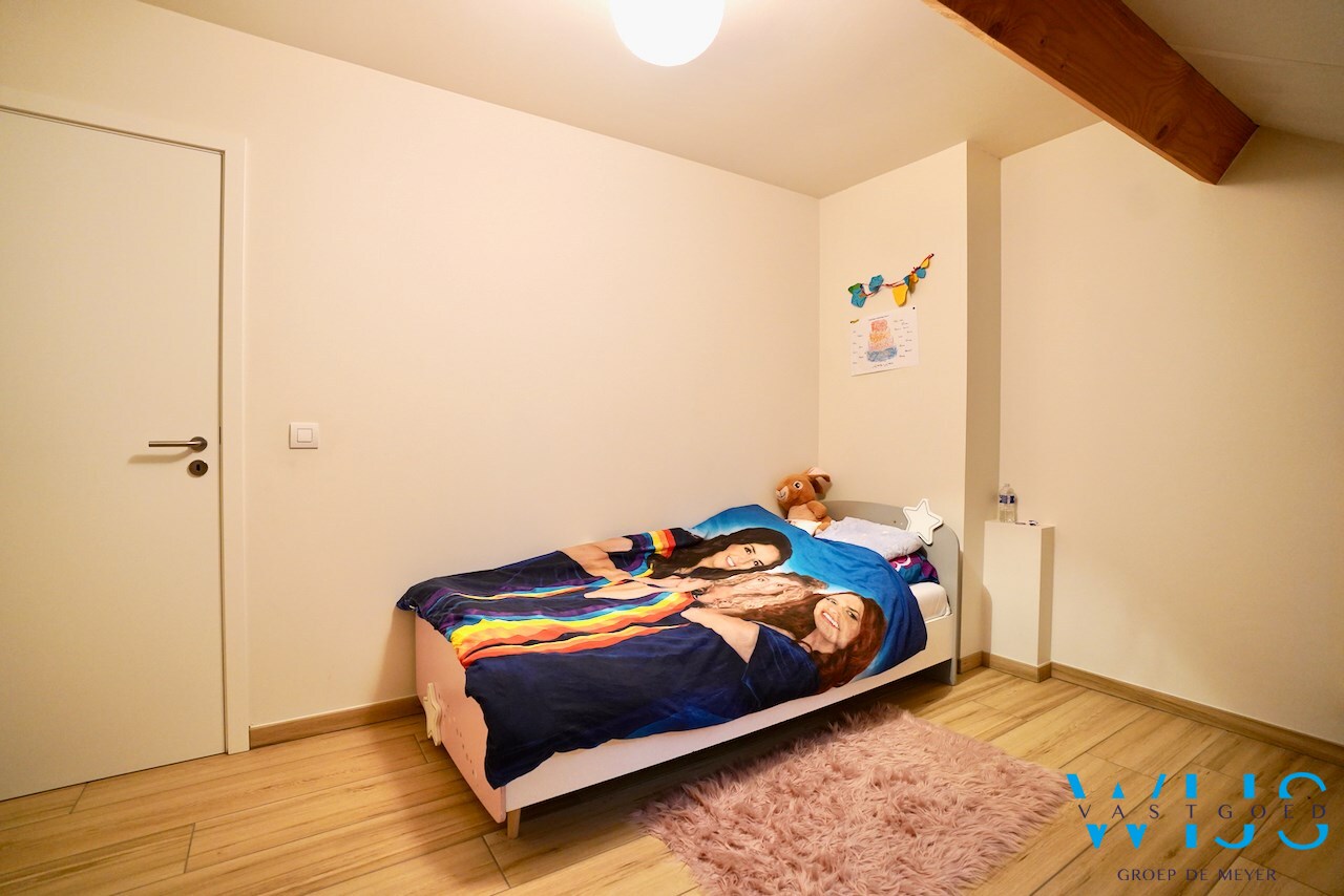 Instapklaar &amp; gezellig appartement met zonneterras te ERTVELDE ! 