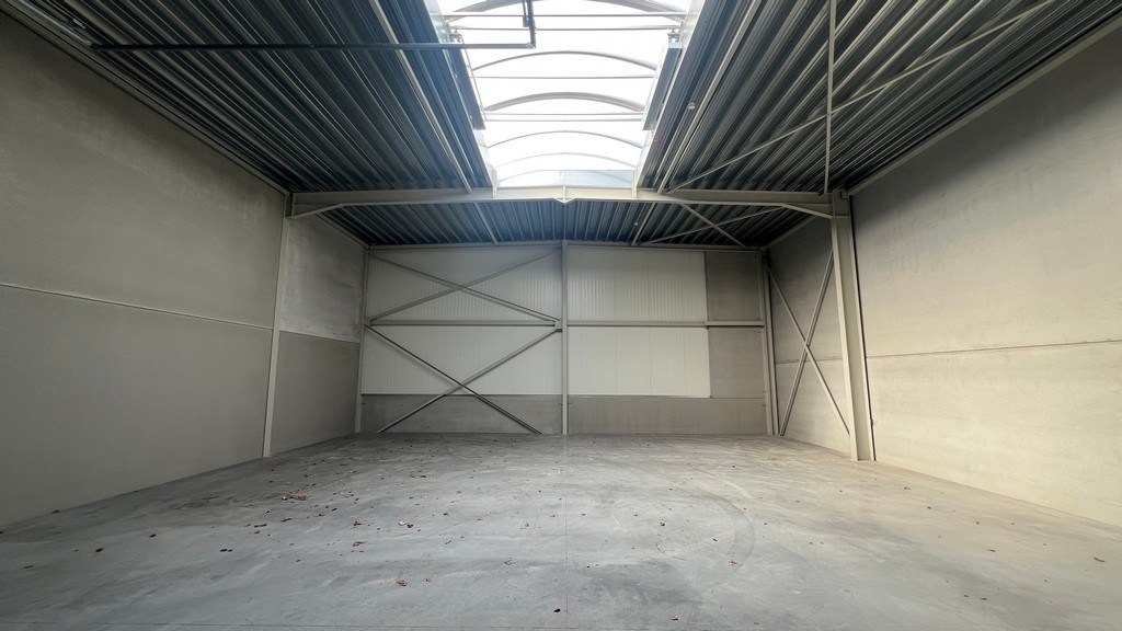 Nieuwbouw magazijnen en showroom te koop in MG Park Arsela in Tielt