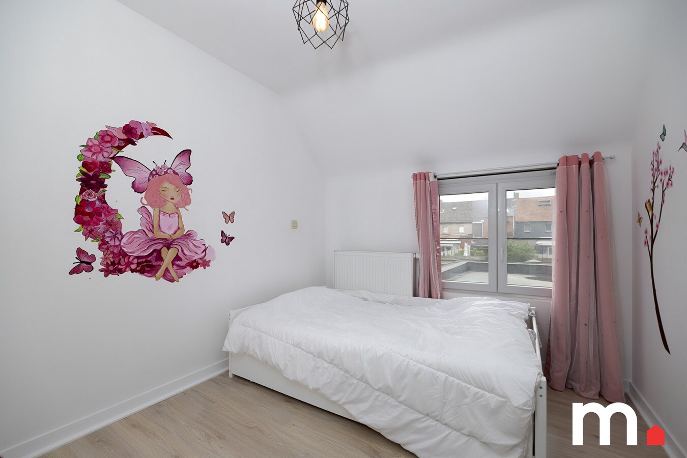 Top gerenoveerde rijwoning Roeselare ! 