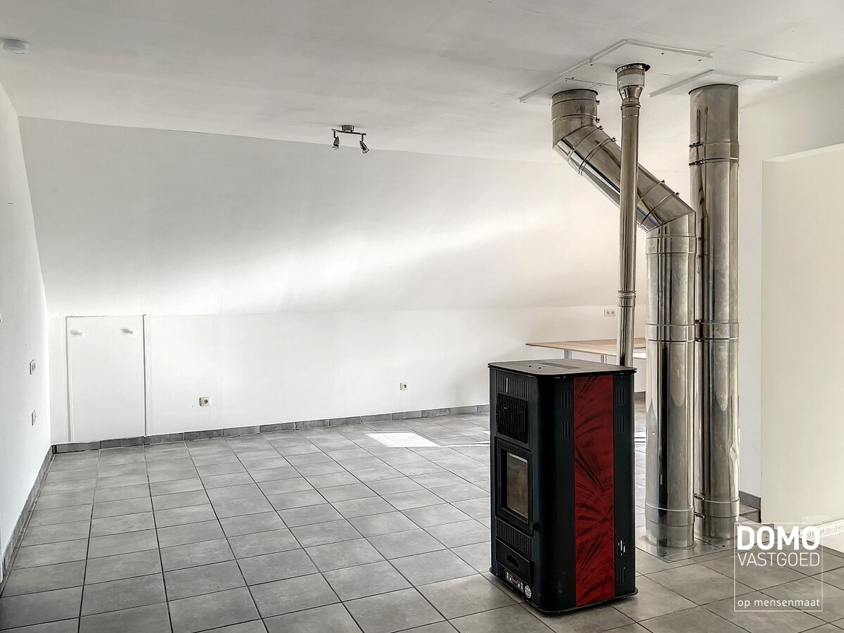 Ruim duplex appartement in Herk-de-Stad, 3 slaapkamers en tuin 