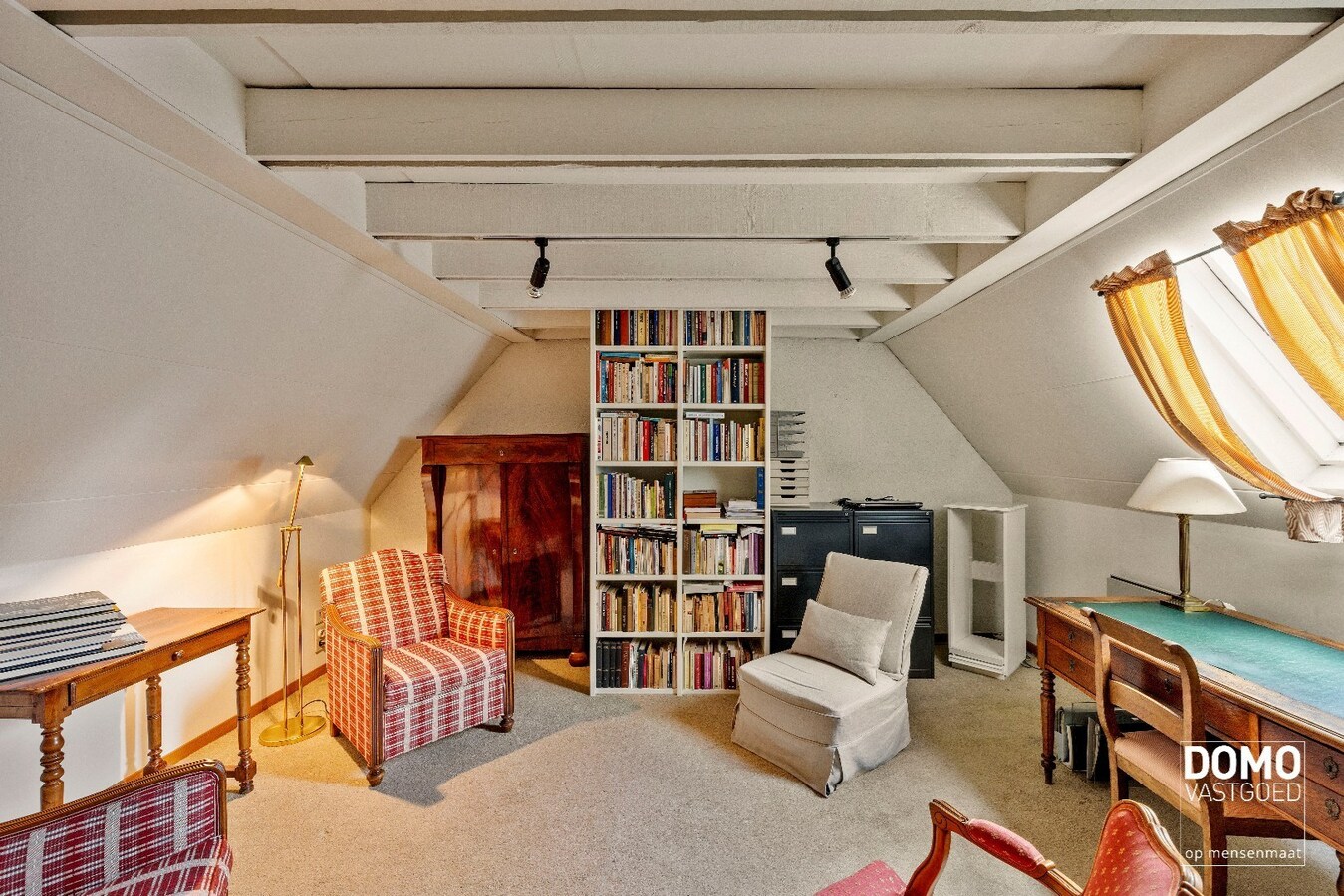 Exclusieve statige open bebouwing met zuid gerichte tuin in het centrum van Kermt (Hasselt) 