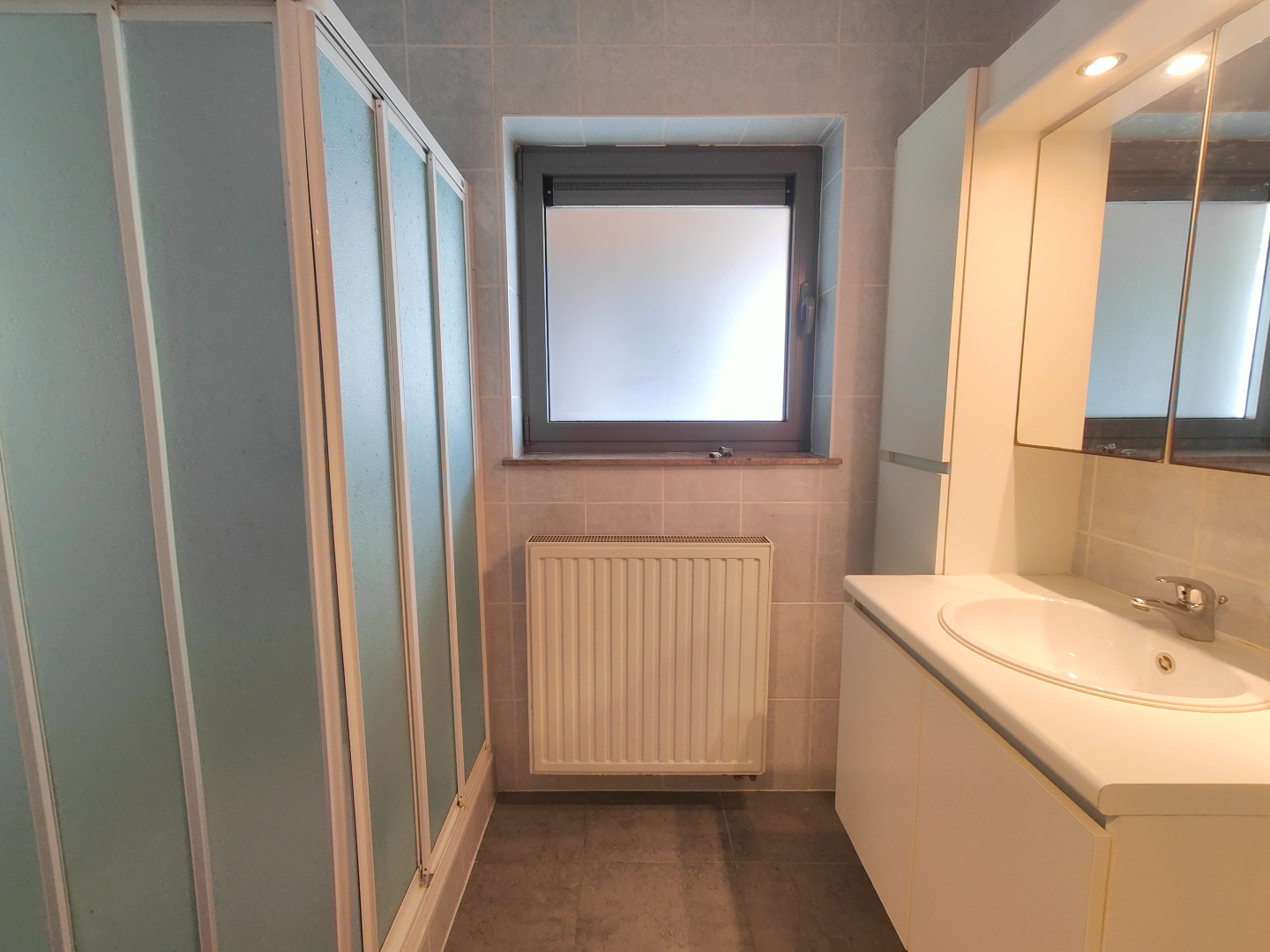 Gezellig 1-slaapkamerappartement te huur in centrum Koolskamp! 