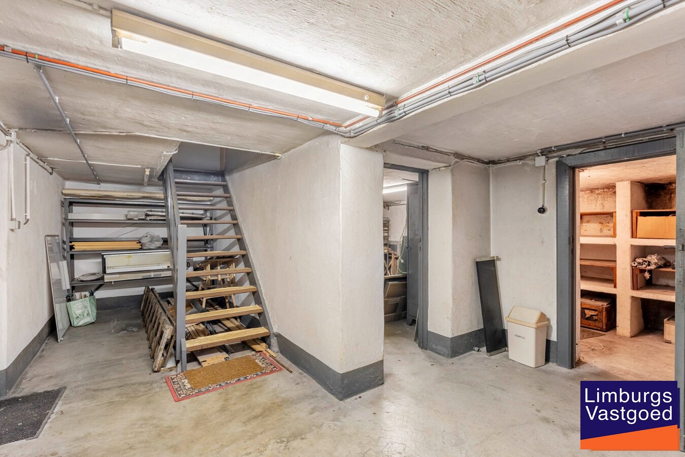 Woonhuis met  praktijkruimte te Waterschei, op een perceel van 6a80ca te Genk 