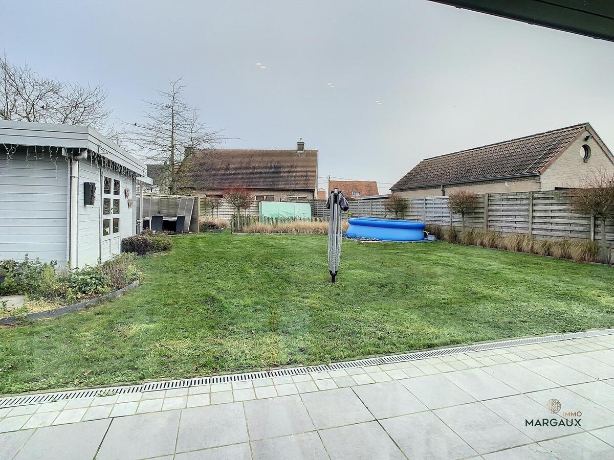 Rustig gelegen vrijstaande villa met grote tuin 