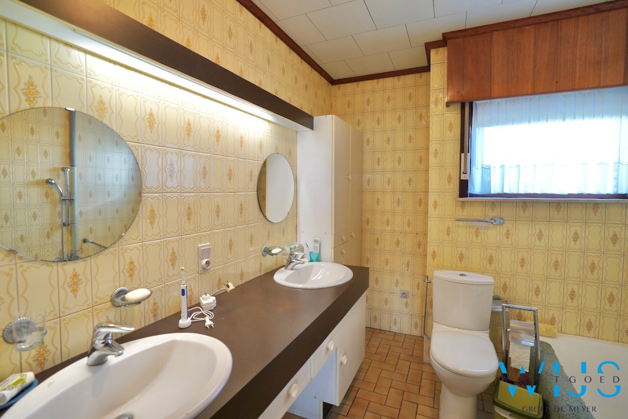 Rustig gelegen woonhuis op 1.108 m² te Ertvelde ! 