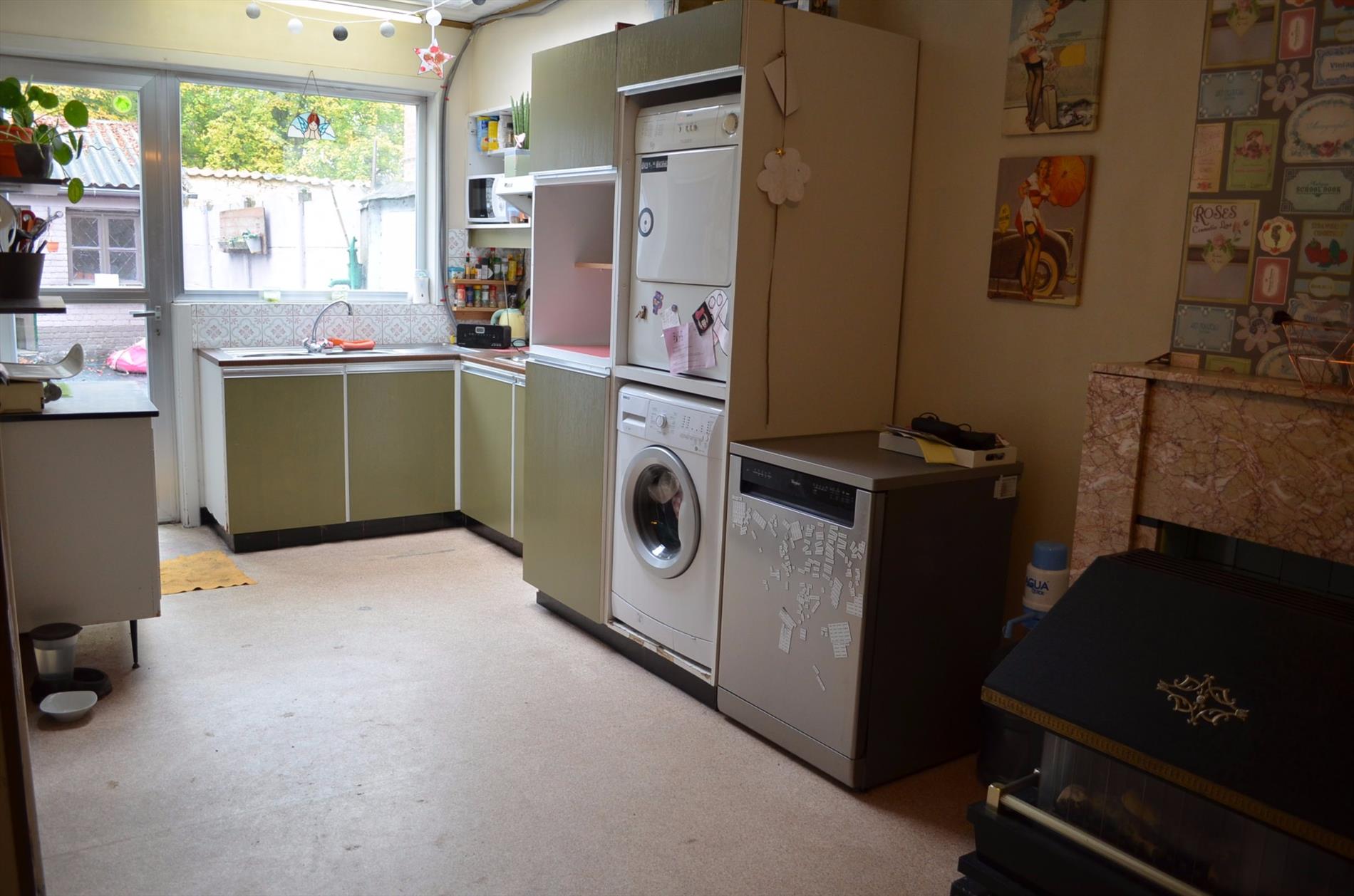 Rijwoning met 3 slpks, tuin en tuinhuis te centrum Eeklo 