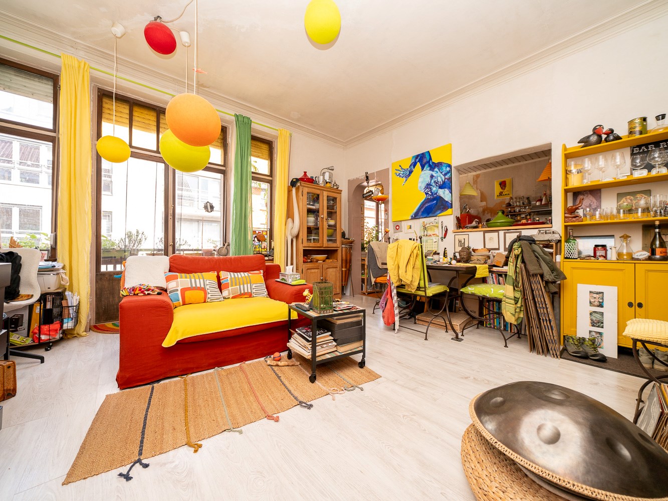 Opbrengstwoning met 4 units op zeer gunstige locatie 