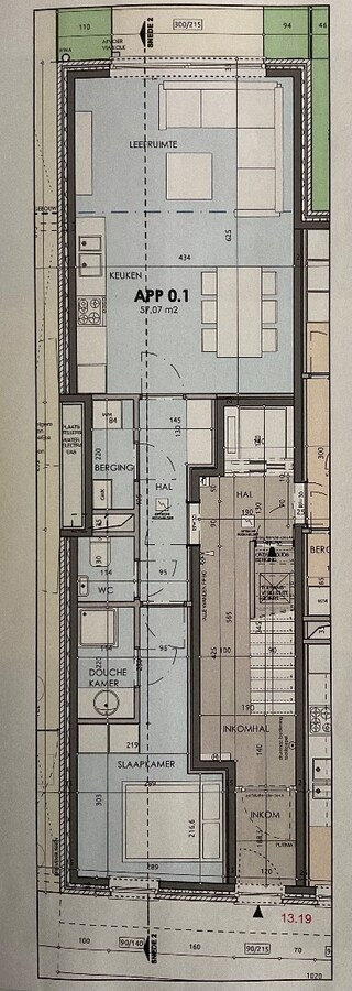 Gelijkvloers appartement op een centrale ligging met één slaapkamer, tuin en autostaanplaats te Roeselare 