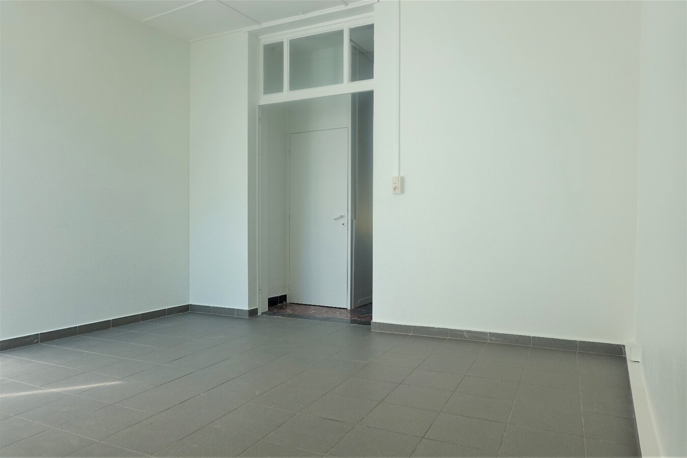 Te huur: gezellige hoekwoning met 2 slaapkamers en  grote tuin 