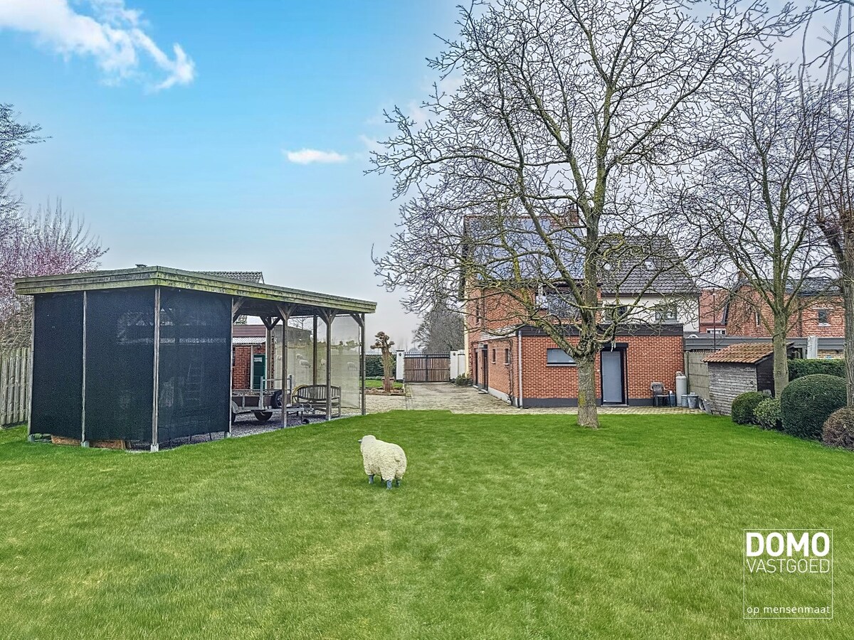 Ruime woning te Kuringen met een mooi groen uitzicht en EPC label C 