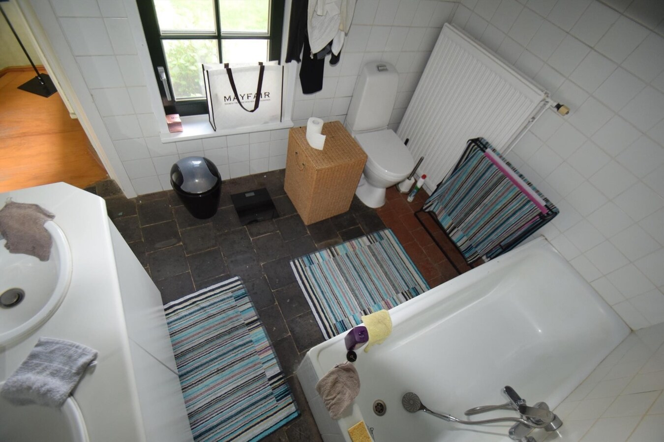 Authentieke hoeve op 3886 m² grond, landelijk gelegen met prachtige tuin. PAS VRIJ VANAF 15 JAN. 2026!! 