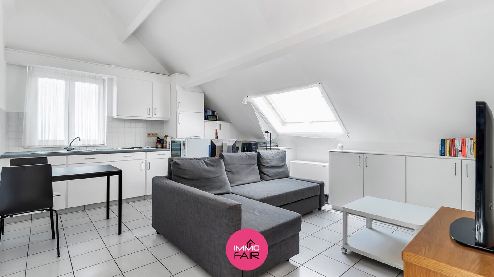 Betaalbaar, energiezuinig appartement met aparte studio in het rustige Hees 