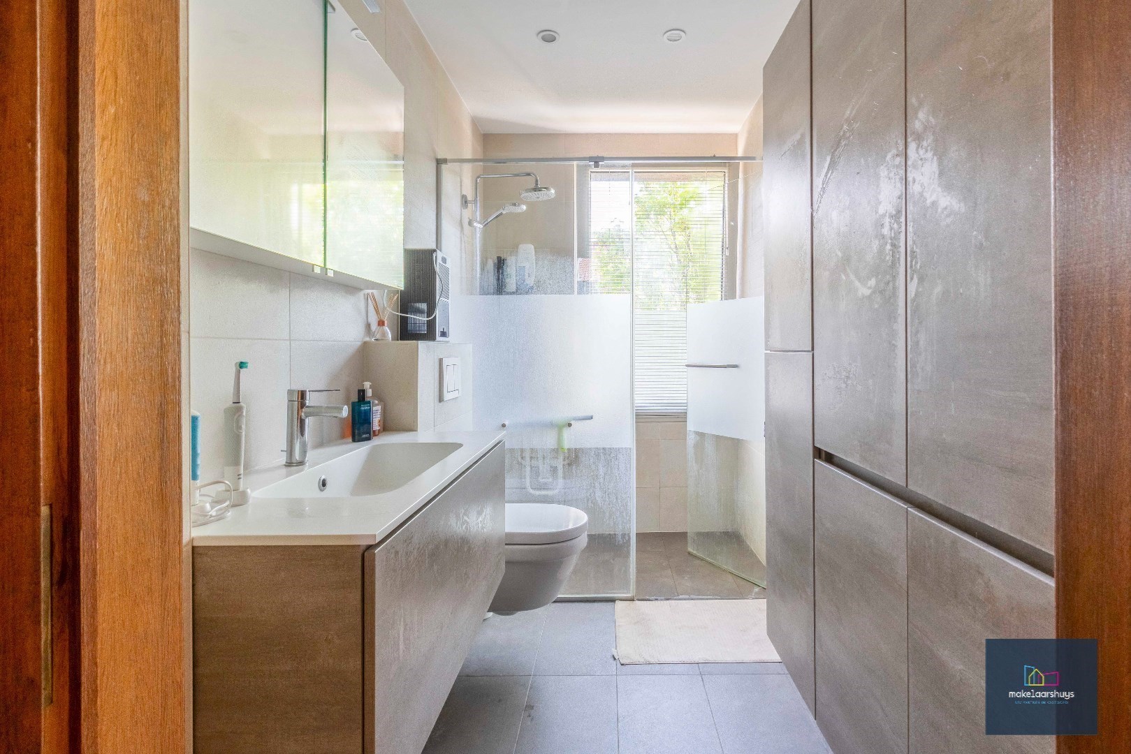 VERHUURD Co-housing : Ruime woning met tuin en dubbele garage in Gent 