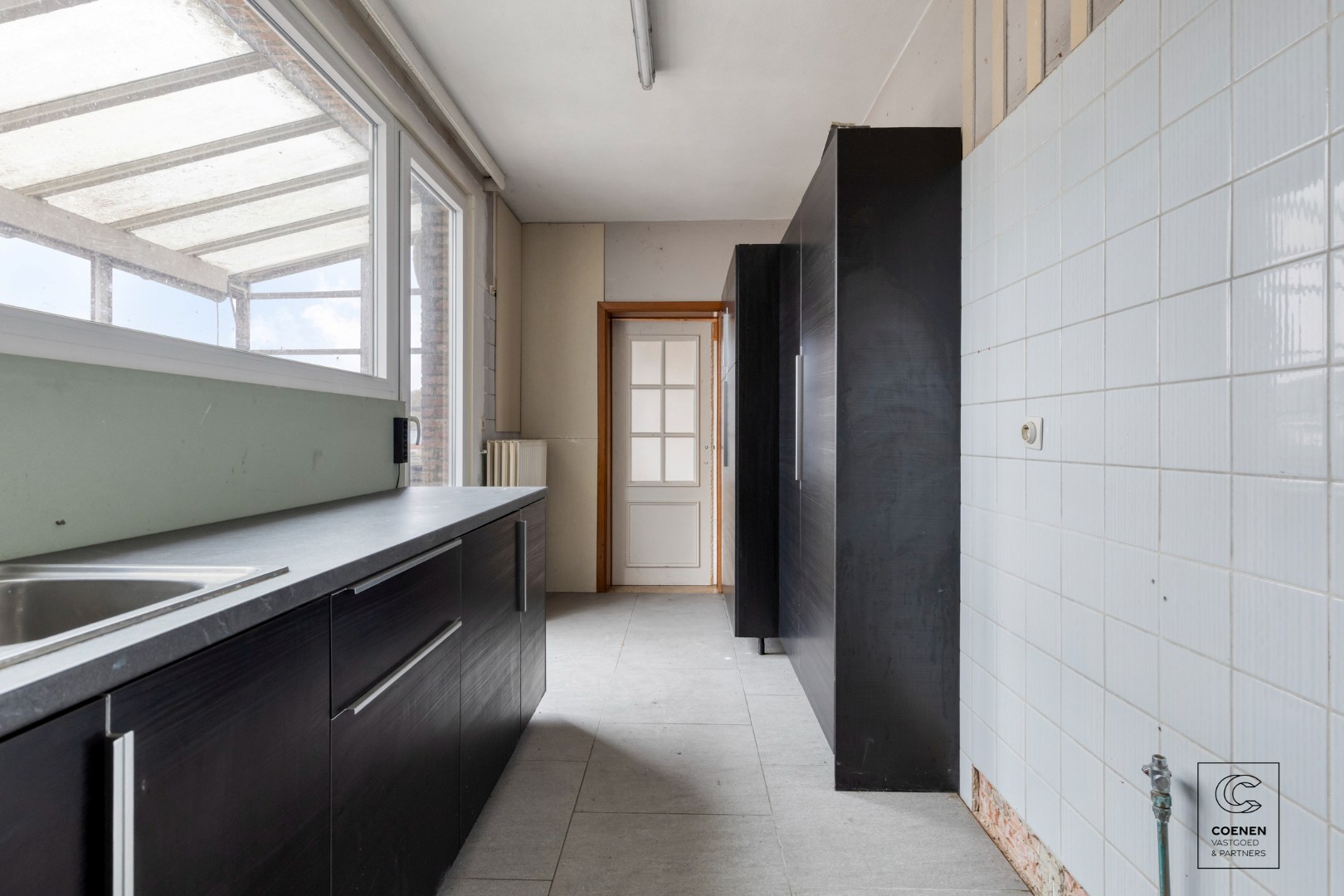Te renoveren appartement van ca. 120 m² op een gunstige ligging te Kessel! 
