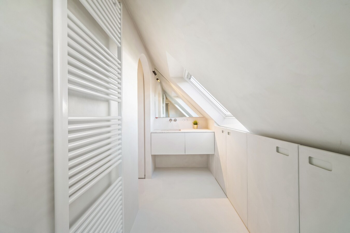 Exclusief gerenoveerde villa in een rustige doodlopende straat nabij het centrum van Knokke 