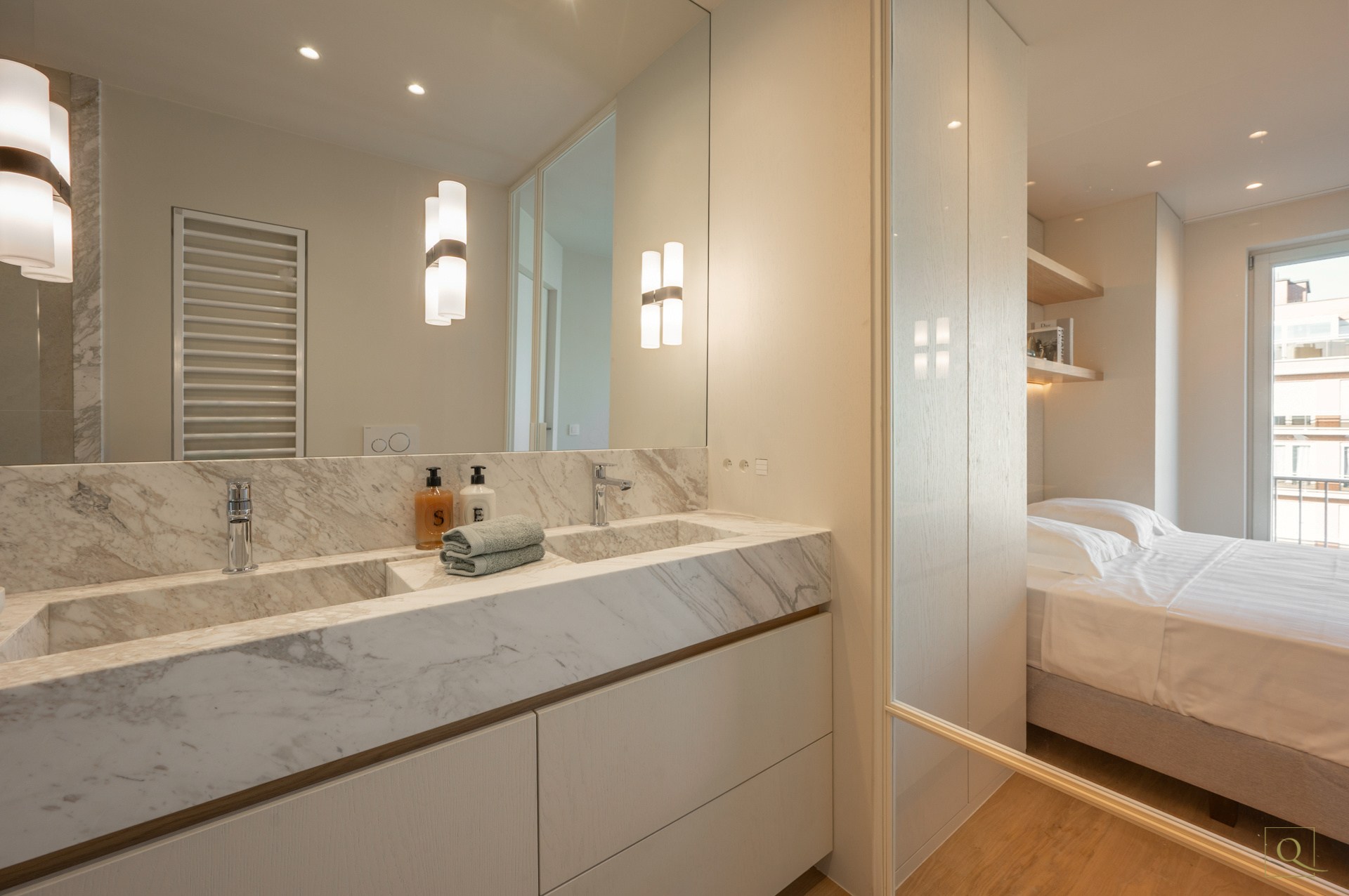Prachtig gerenoveerd 3-SLPK-appartement nabij de Zeedijk 