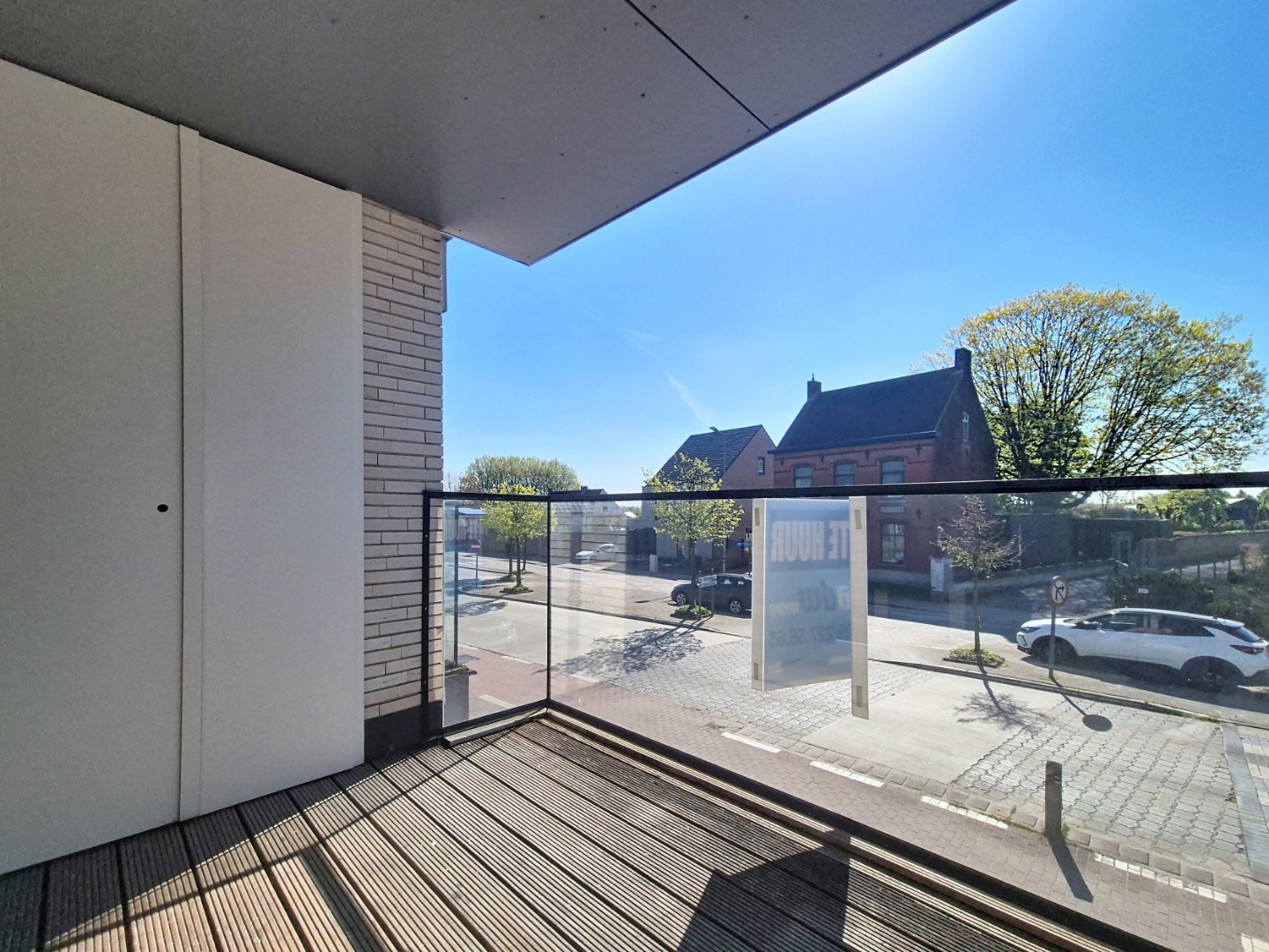 Appartement met 2 slpks, 2 terrassen en autostandplaats 