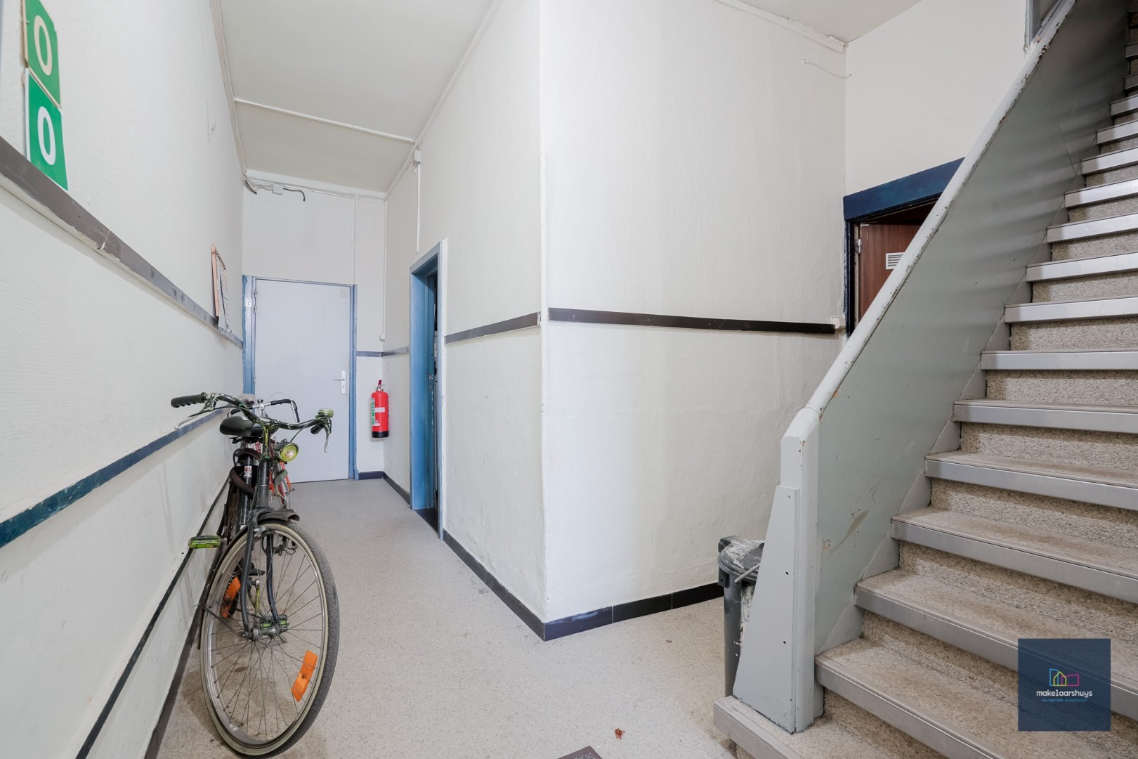 Gunstig gelegen opbrengsteigendom nabij de Coupure 