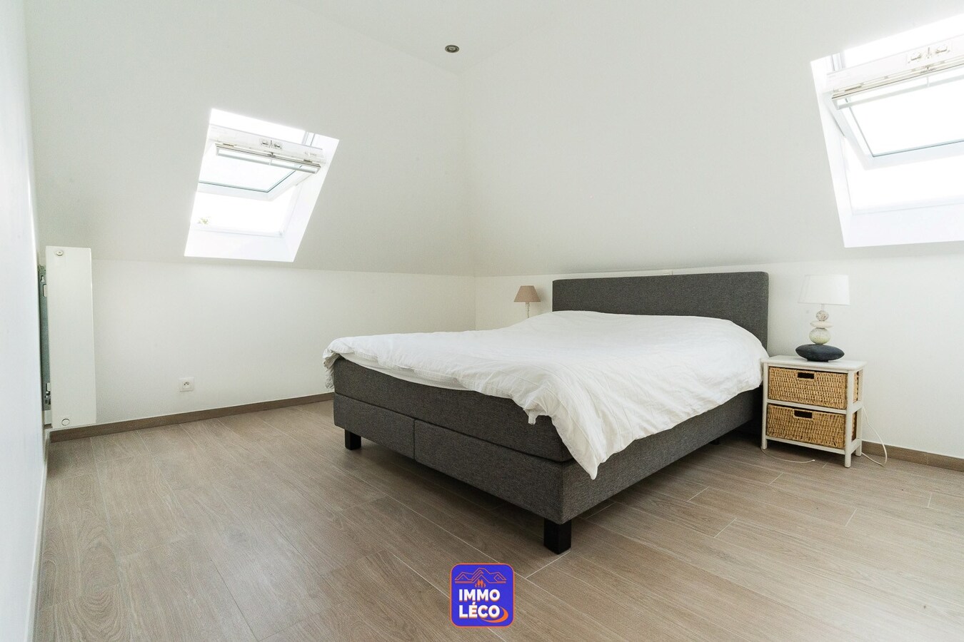 Appartement récent "DUPLEX" 3 chambres, terrasse et parking ! TOP SECTEUR ! 