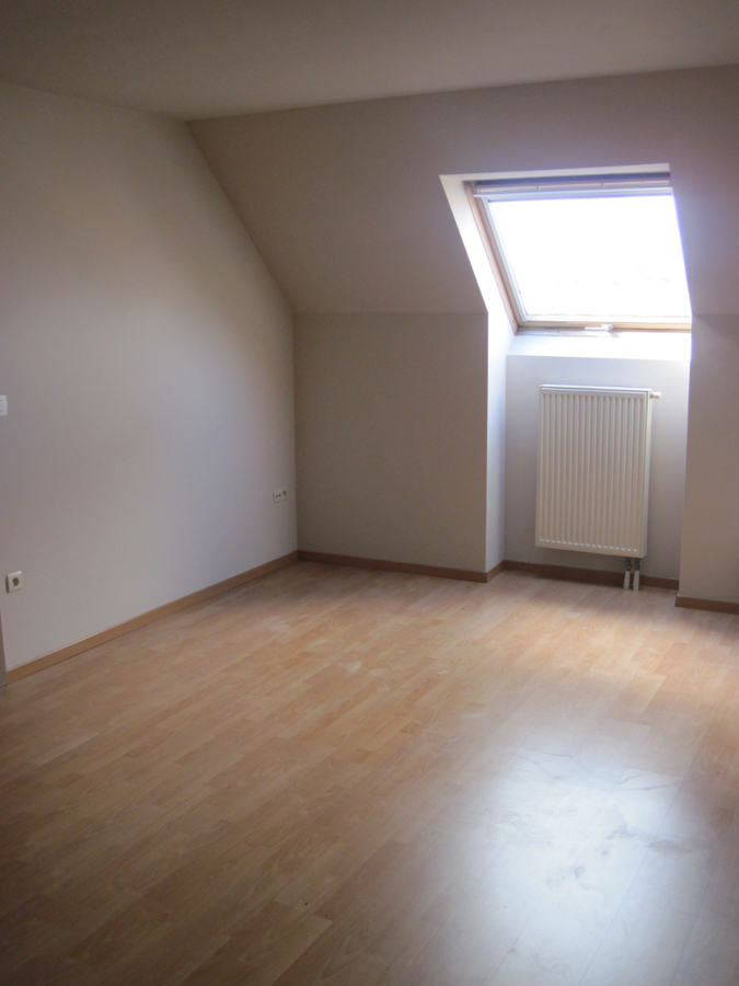 Lichtrijk appartement in centrum Asper.  GEEN VASTE KOSTEN ! 