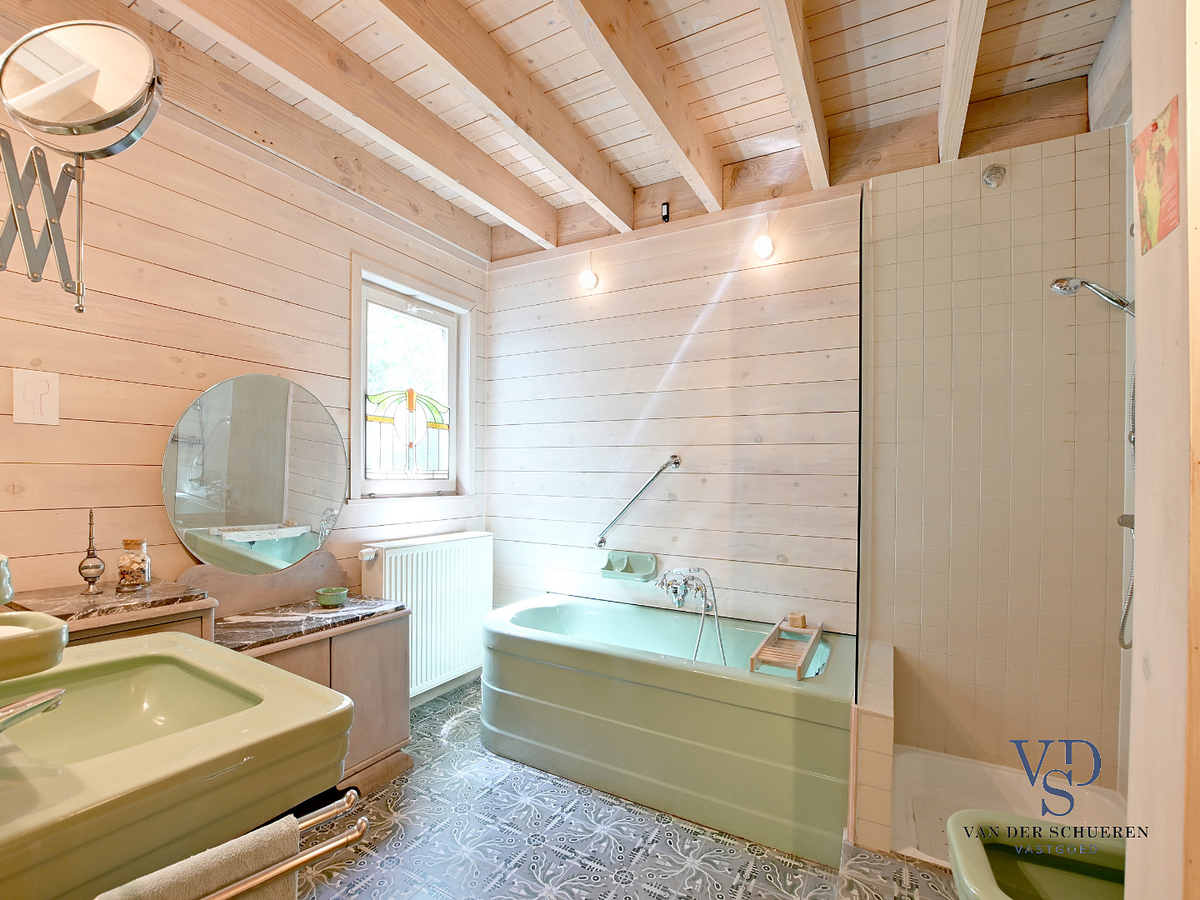 Exceptioneel gelegen eigendom te Baaigem. 