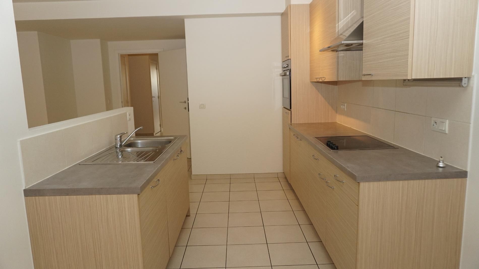 APP. AU REZ-DE-CHAUSSEE AVEC TERRASSES A 50 METRES DE LA DIGUE 