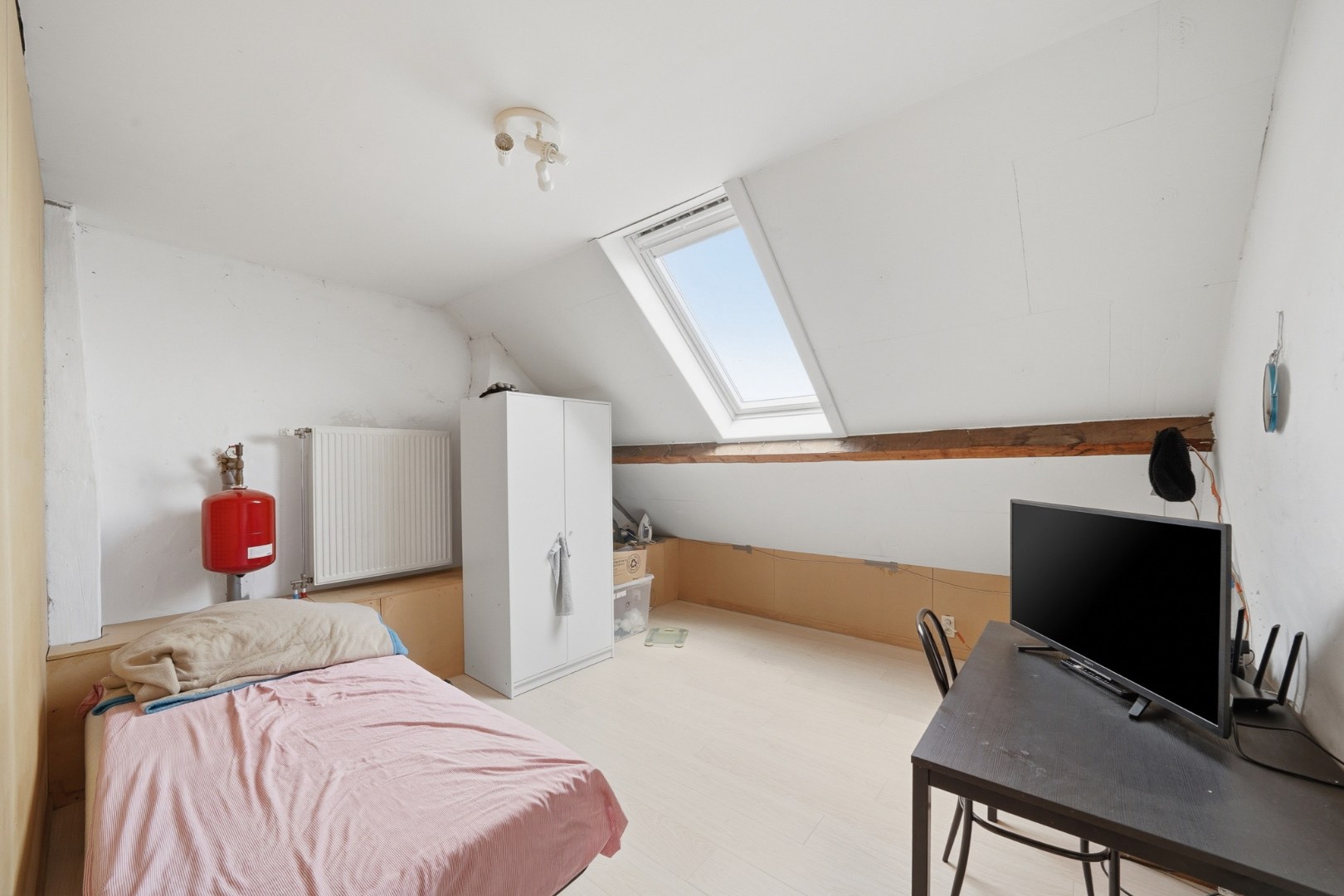 Ruime woning met veel mogelijkheden te Oostende 