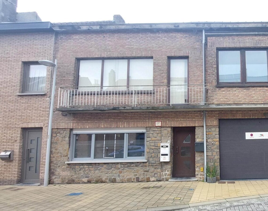 TE RENOVEREN GELIJKVLOERS APPARTEMENT TE BREDENE 