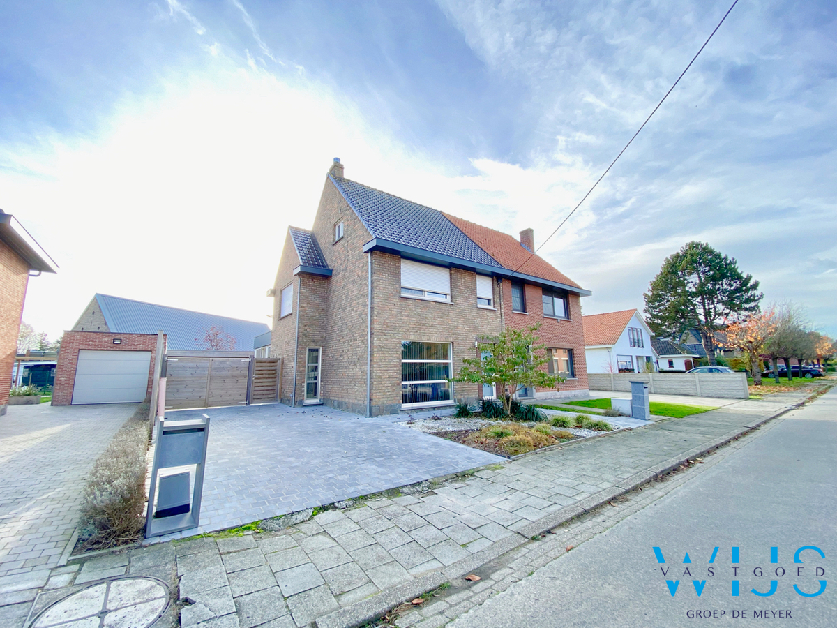 Super gezellige instapklare woning in Hartje Assenede ! 